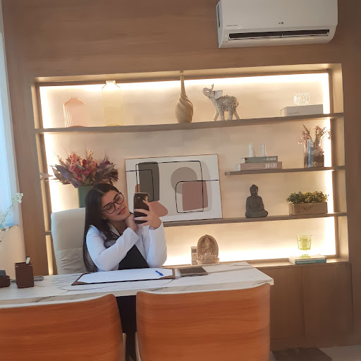 Bianca Menezes - Nutricionista esportiva, clínica e comportamental