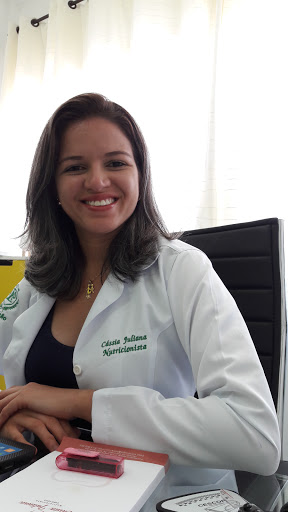 Nutricionista Cassia Juliana