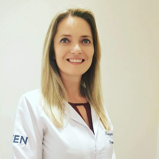Karyne Kreuz - Nutricionista