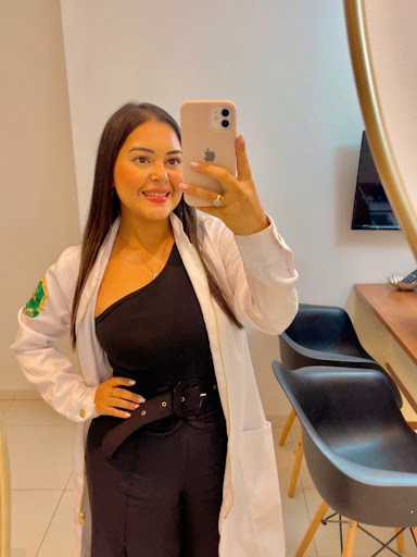 Nutricionista Anne Caroline