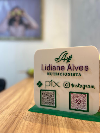 Nutricionista Lidiane Alves