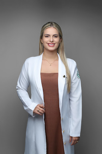 Dra. Emmily Rocha - Nutricionista Clínica e Esportiva Vila Velha