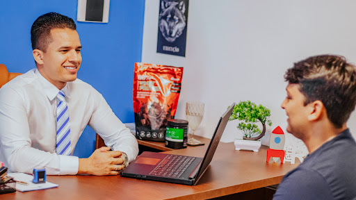 Dr. Vitor Santos - Nutricionista Clínico e Esportivo