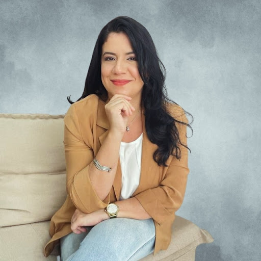 Dra. Sara Terrazas - Nutricionista em Saúde Mental e Emagrecimento / Manaus-AM