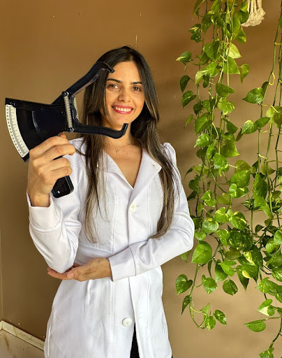 Nutricionista Aline Ferreira de Brito - Emagrecimento, hipertrofia, saúde da mulher e doenças crônicas